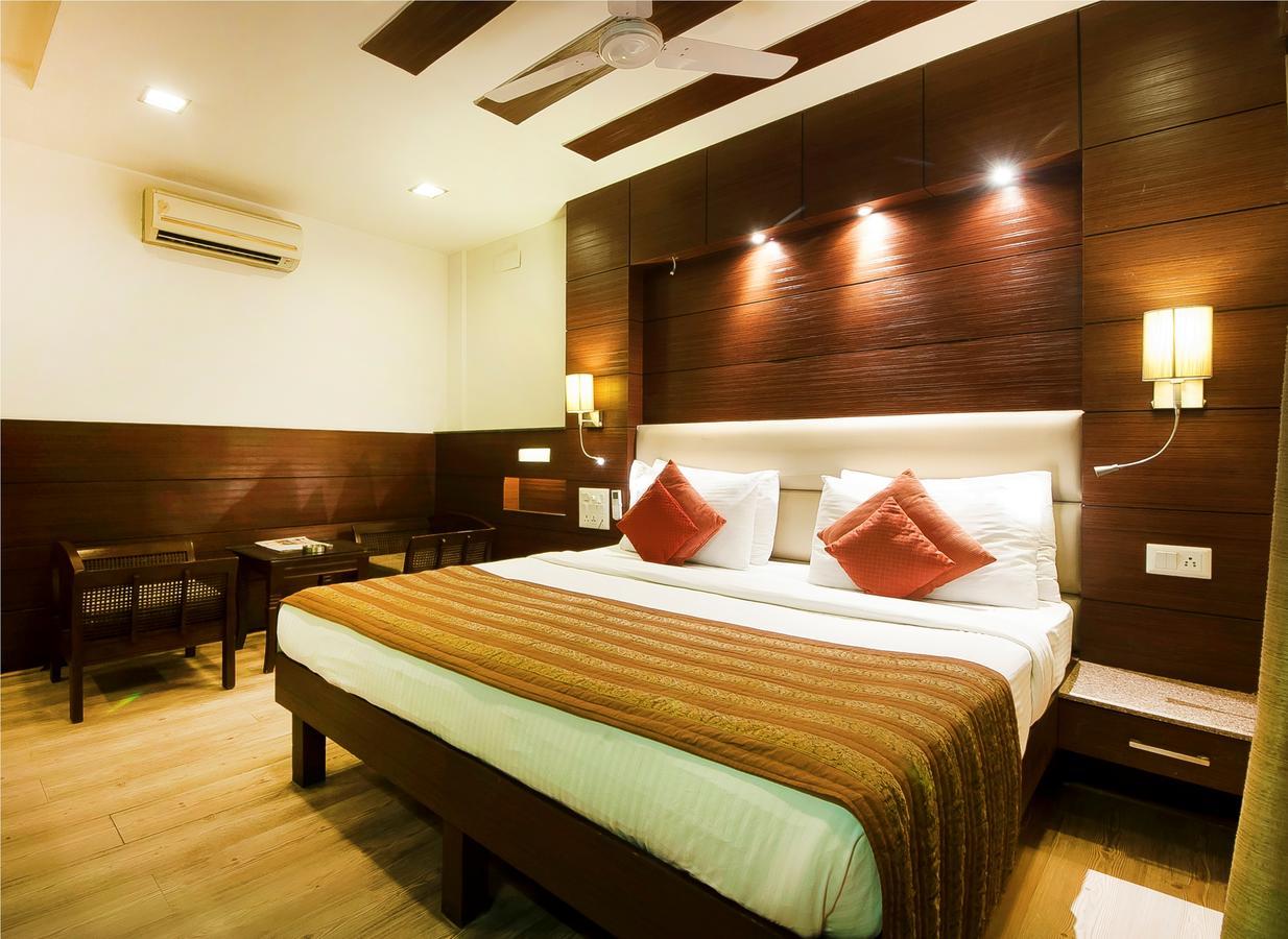 Hotel Amaltas International - Delhi-16 Neu-Delhi Exterior foto