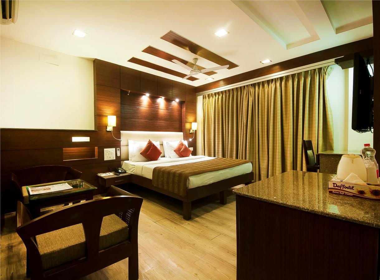 Hotel Amaltas International - Delhi-16 Neu-Delhi Exterior foto
