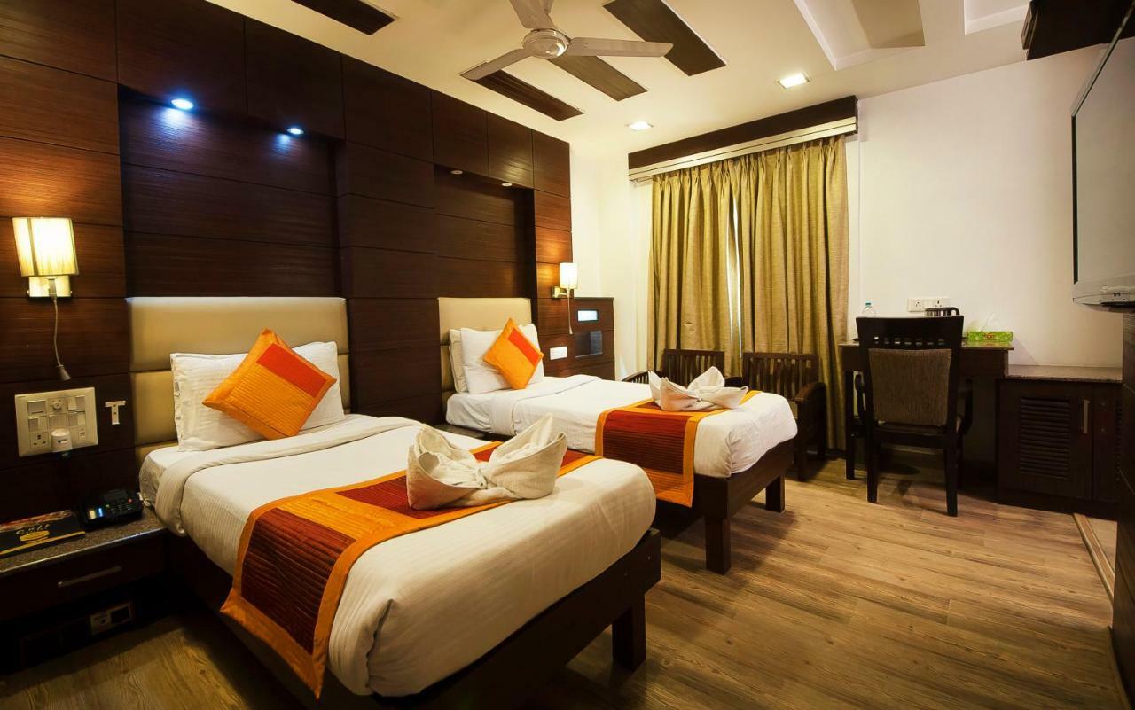 Hotel Amaltas International - Delhi-16 Neu-Delhi Exterior foto